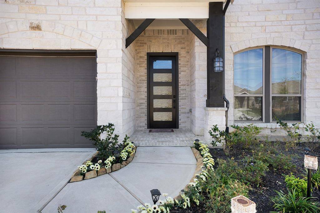 Lovely entry welcomes you home!