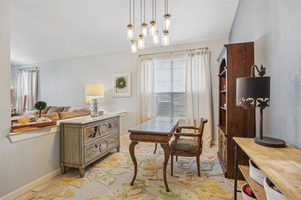 Formal dining area - Currently being used as office space.