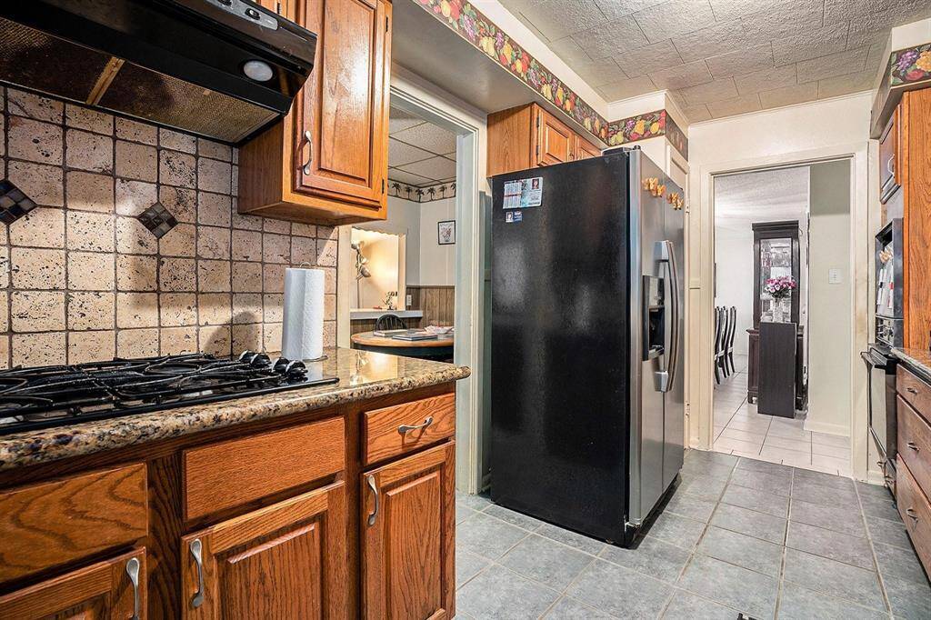 Gas stove top