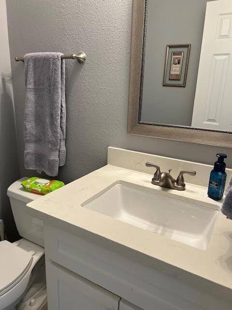 Guess bathroom 1st floor