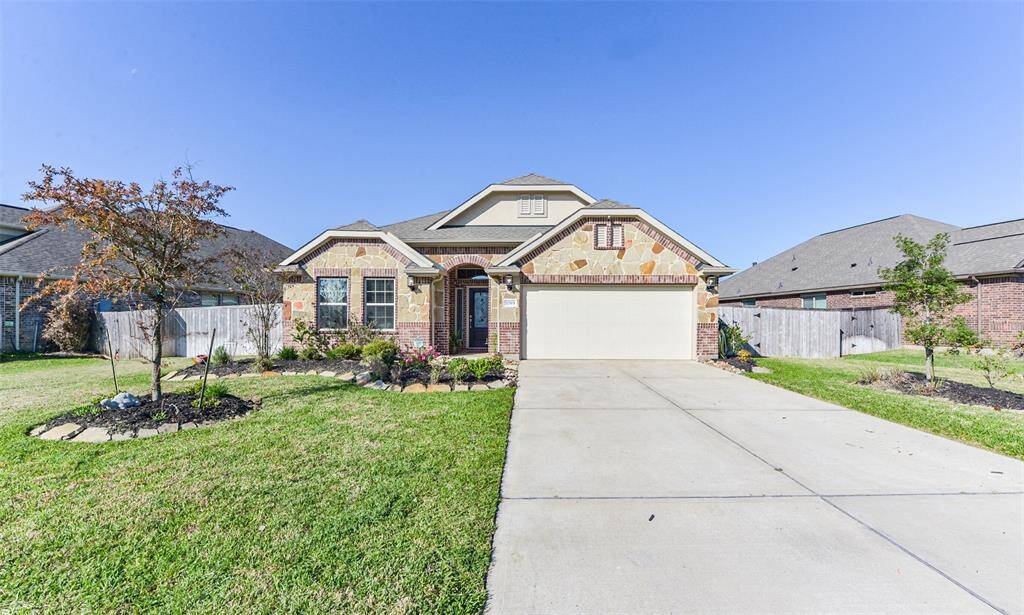 Walking distance to one of the many community parks in Dellrose!
