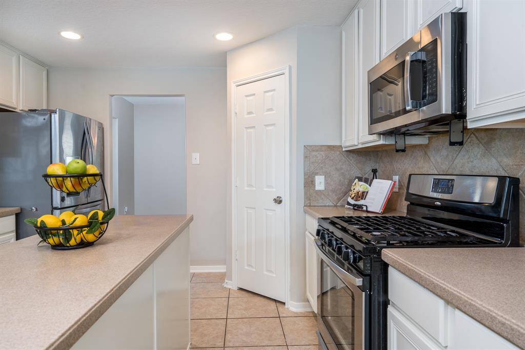 Walk-in pantry!