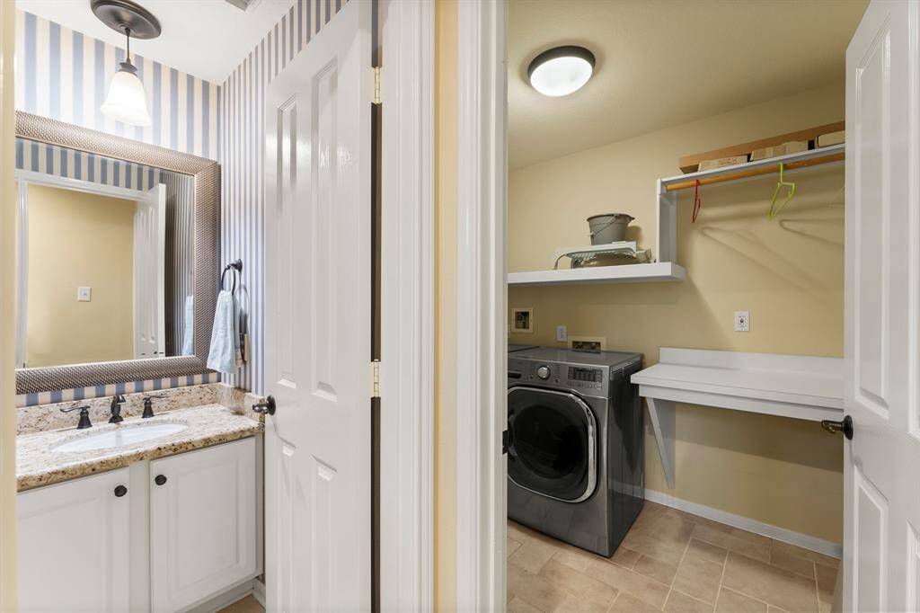 Laundry Rm nearby w/3 yr old Washer & Dryer