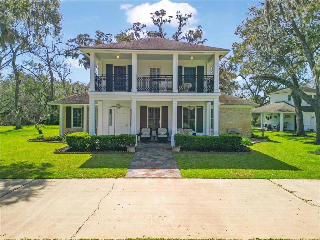 Front View of Home