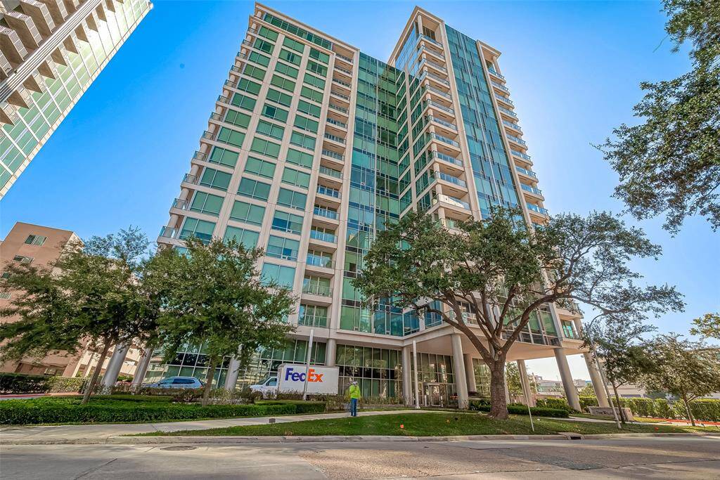 River Oaks District is an outdoor shopping complex of global luxury brands in Houston.
