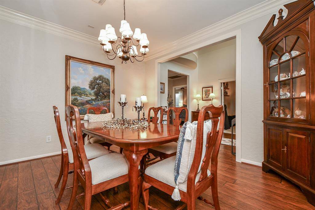 Formal dining room