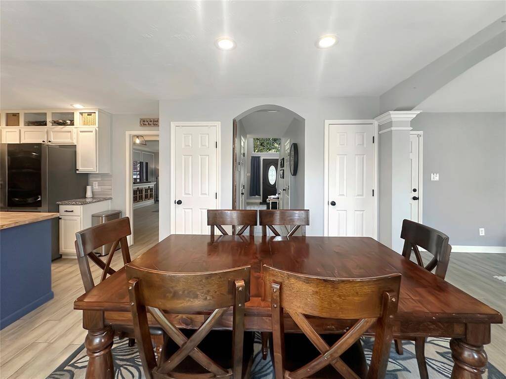 Charming breakfast area with plenty of natural light, perfect for morning coffee.