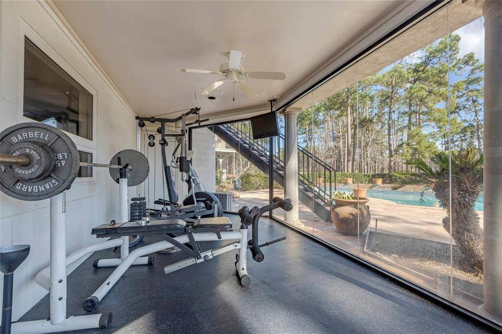 Work out area with rubber floor.