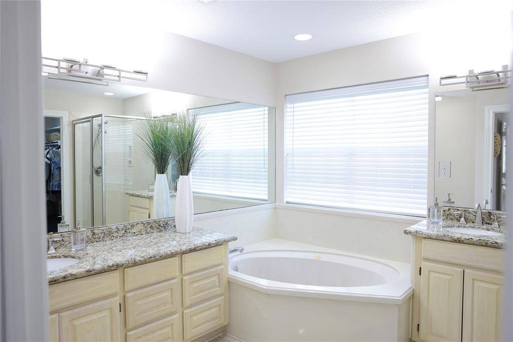 jetted tub and dual vanities