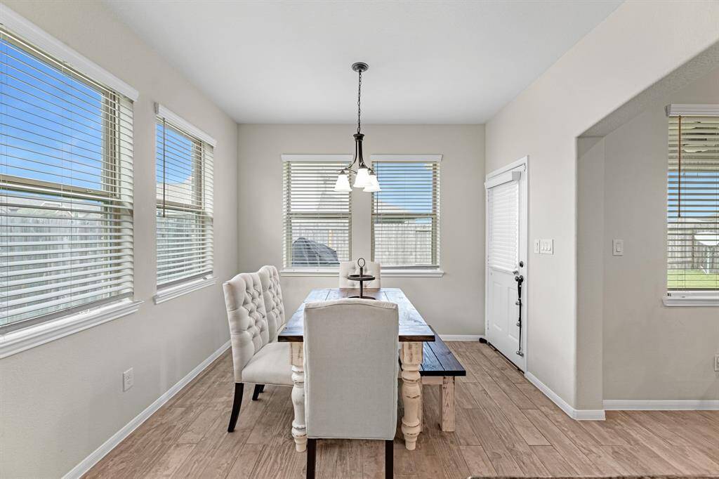 Breakfast area