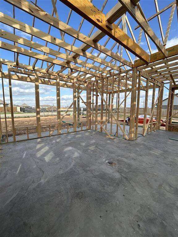 1Familyroom31225