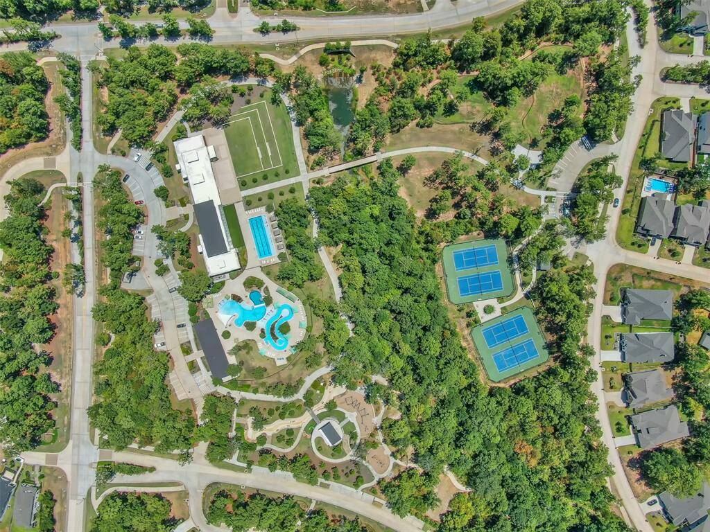 Here is an overhead view of all of the main community amenities. There are still additional parks and trails throughout!