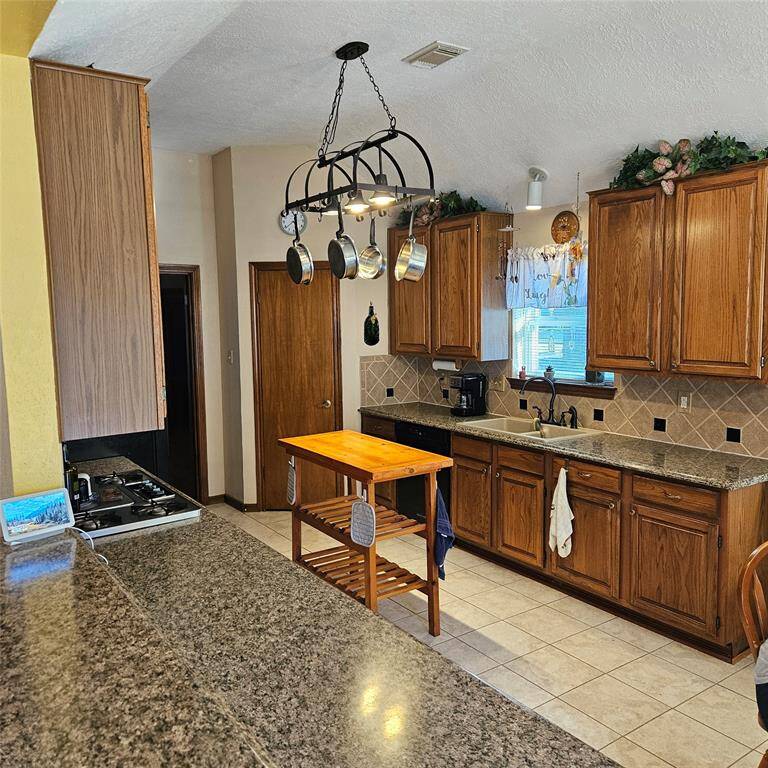 Country Kitchen