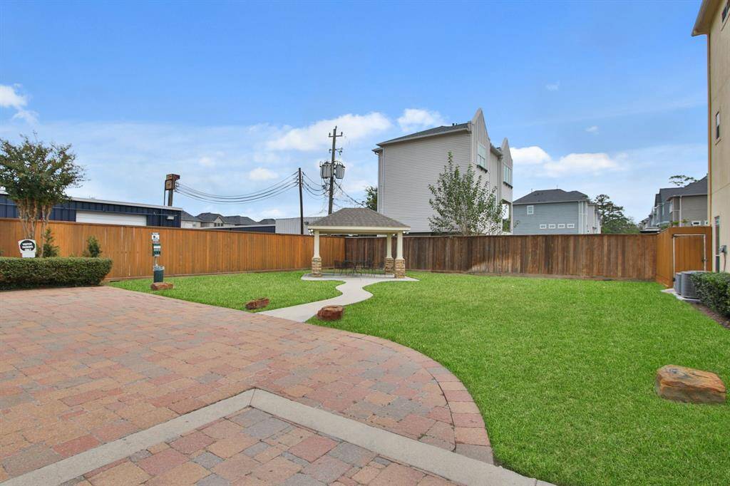 ENJOY Paver roads & community park area with special dog area.