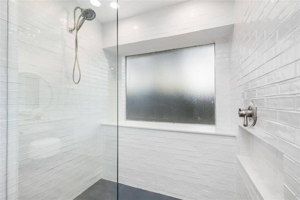 Close up view of this stunning shower.