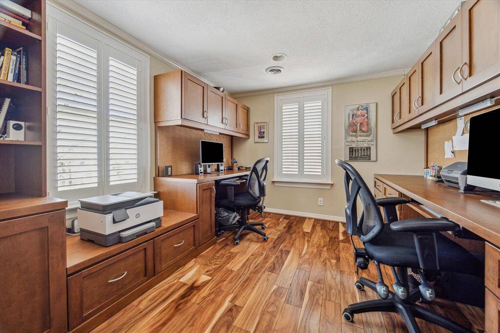 The 2nd floor work-from-home 2-man office.  This room on the 2nd floor with some renovation, could be the 4th bedroom.