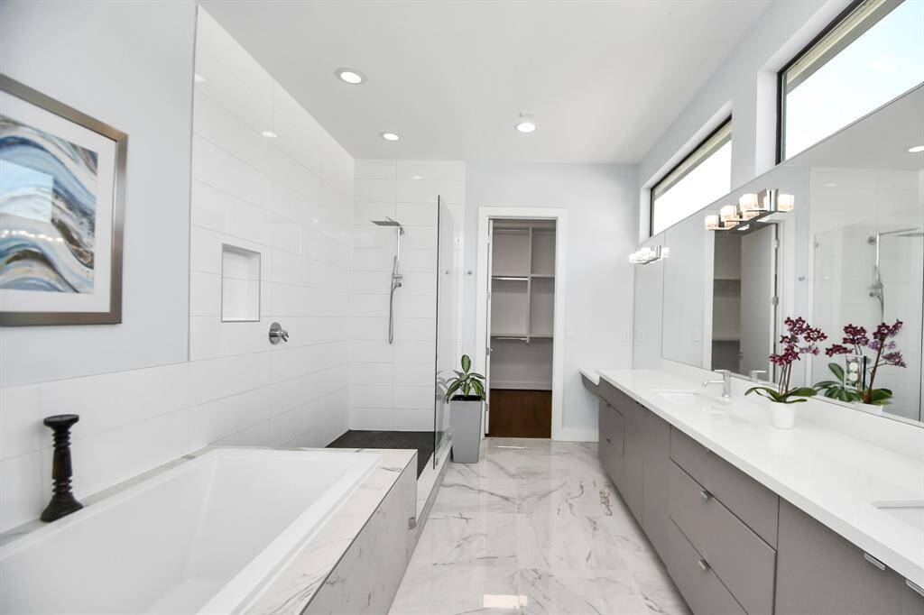 Primary bathroom with smart bidet Toilet