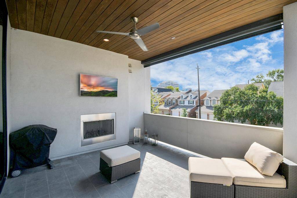 Exterior Solar roller Shades