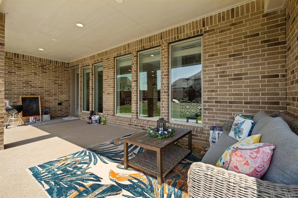 Covered Back patio.
