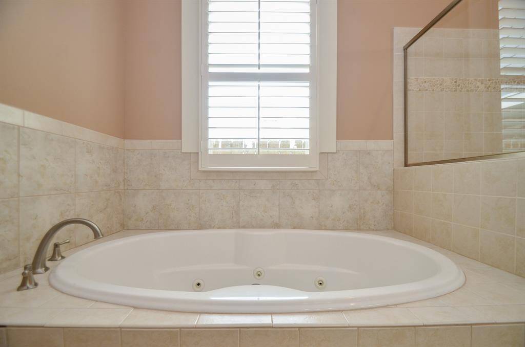 Principal bath tub.