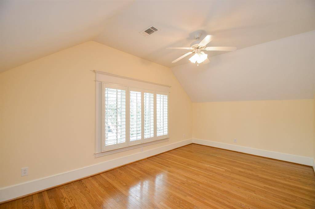 Additional bedroom on 2nd floor off the playroom.