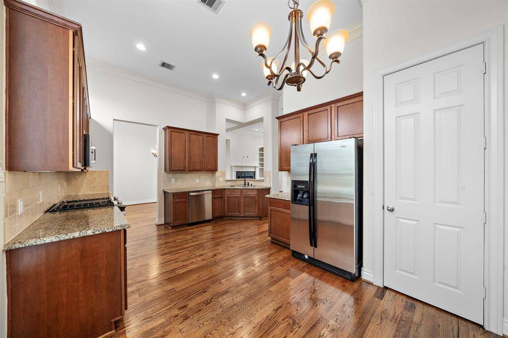 large kitchen ideal for a cook!