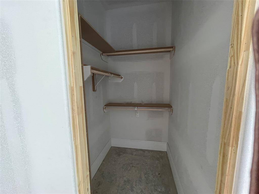Walk-in closet