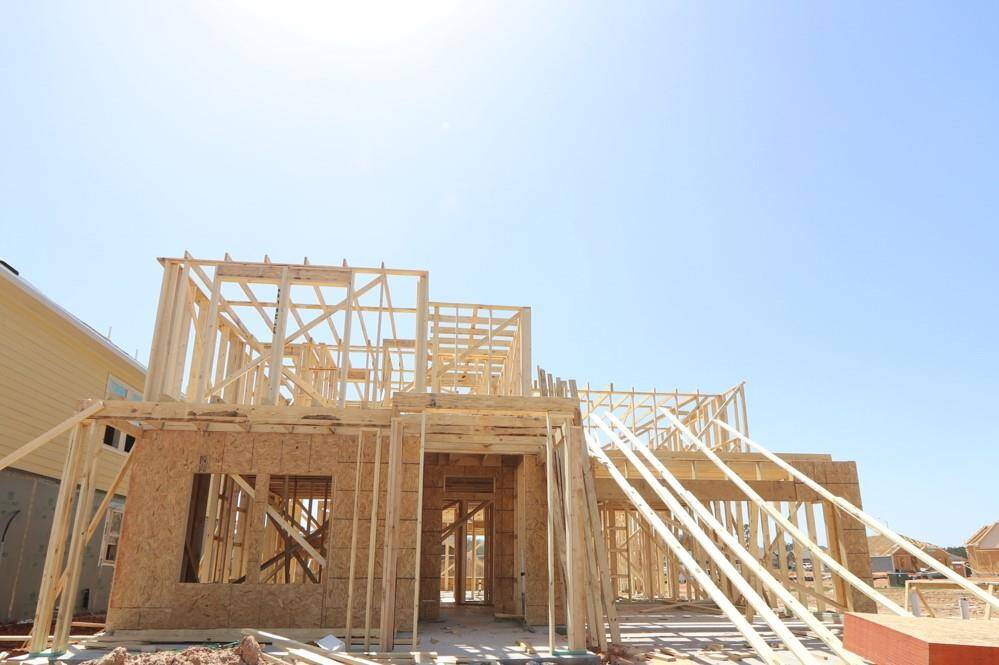 Let us show you how our advanced framing techniques have stood the test of time and allow more insulation for a quieter and more energy efficient home.