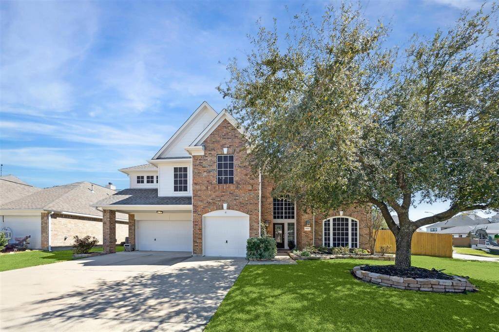 Welcome home to the GEM of Canyon Lakes West! This 4 bedroom, 3-1/2 bath home is situated on a corner lot with a cul-de-sac on the side in the gated section of CLW! Gorgeous front elevation with a 3 car garage and solar screens on all front of the home windows. All of the exterior of the house was painted in 2024.