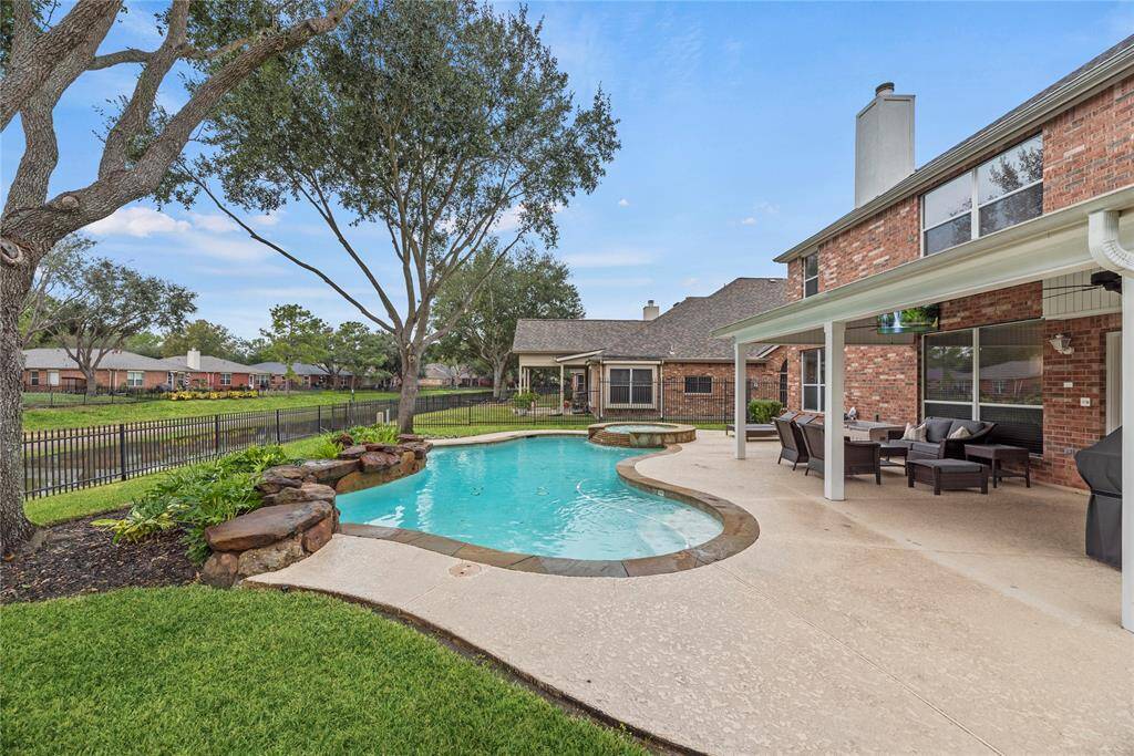 Another view of the backyard.