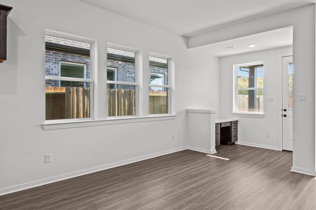 REPRESENTATIVE PHOTO - Photo does not represent actual home options and selection. Ask Sales consultant for specific selections.