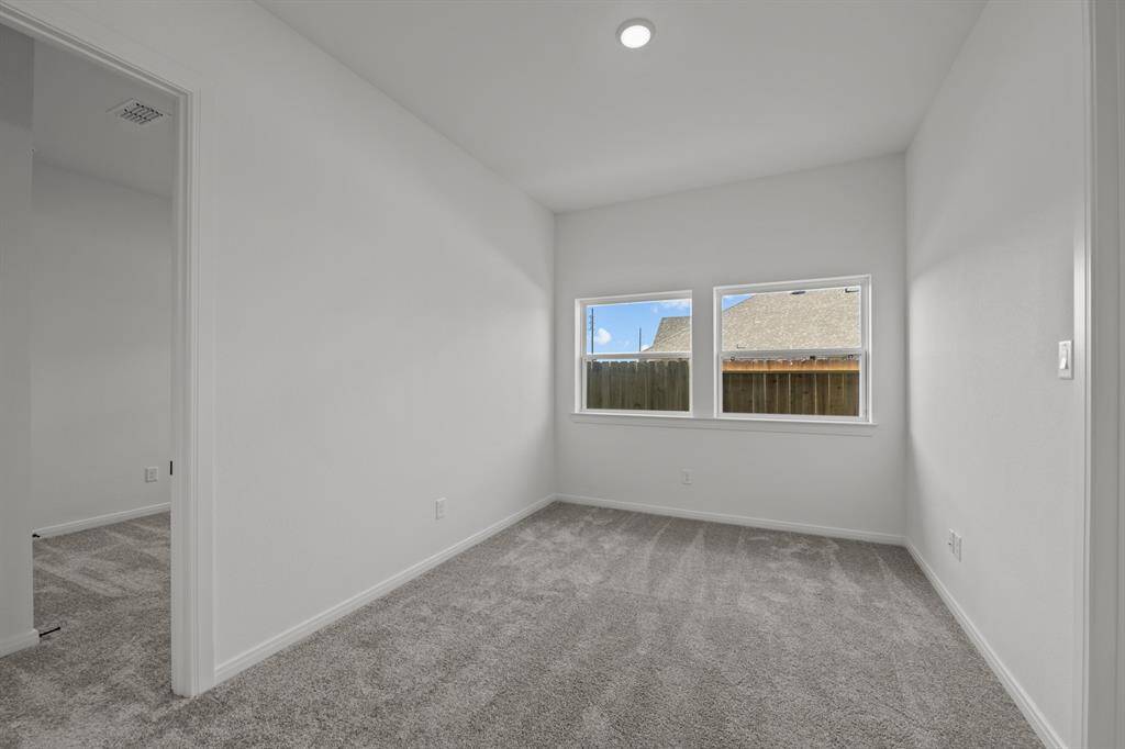REPRESENTATIVE PHOTO - Photo does not represent actual home options and selection. Ask Sales consultant for specific selections.