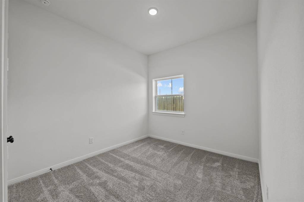 REPRESENTATIVE PHOTO - Photo does not represent actual home options and selection. Ask Sales consultant for specific selections.