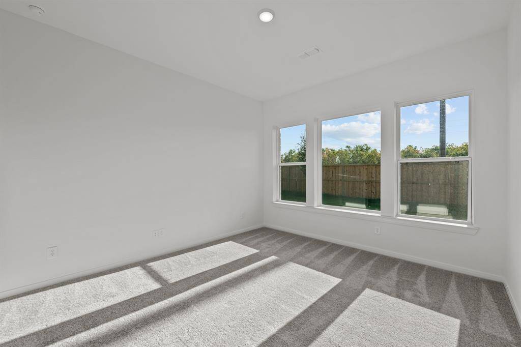 REPRESENTATIVE PHOTO - Photo does not represent actual home options and selection. Ask Sales consultant for specific selections.