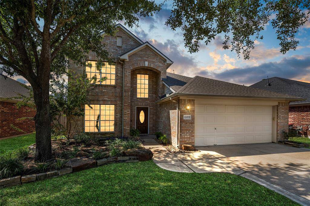 Welcome home to 22015 Gold Leaf Trail in the master-planned community of Fairfield. This home exudes warmth and comfort as day turns to dusk!
