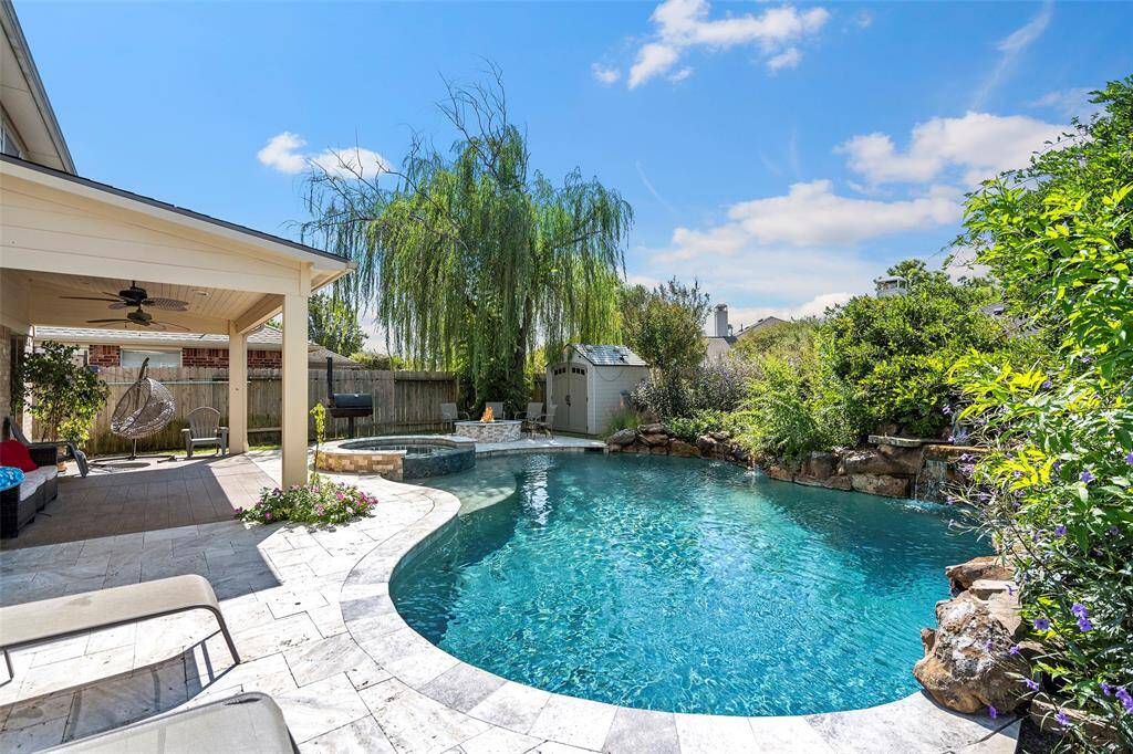 Surviving HOT Texas summers will be so easy when you are spending your days floating around in the cool waters!