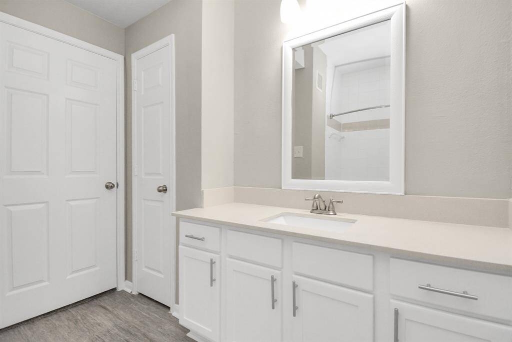 Photos displayed may be of similar apartments or floor plans featuring the same finishes.