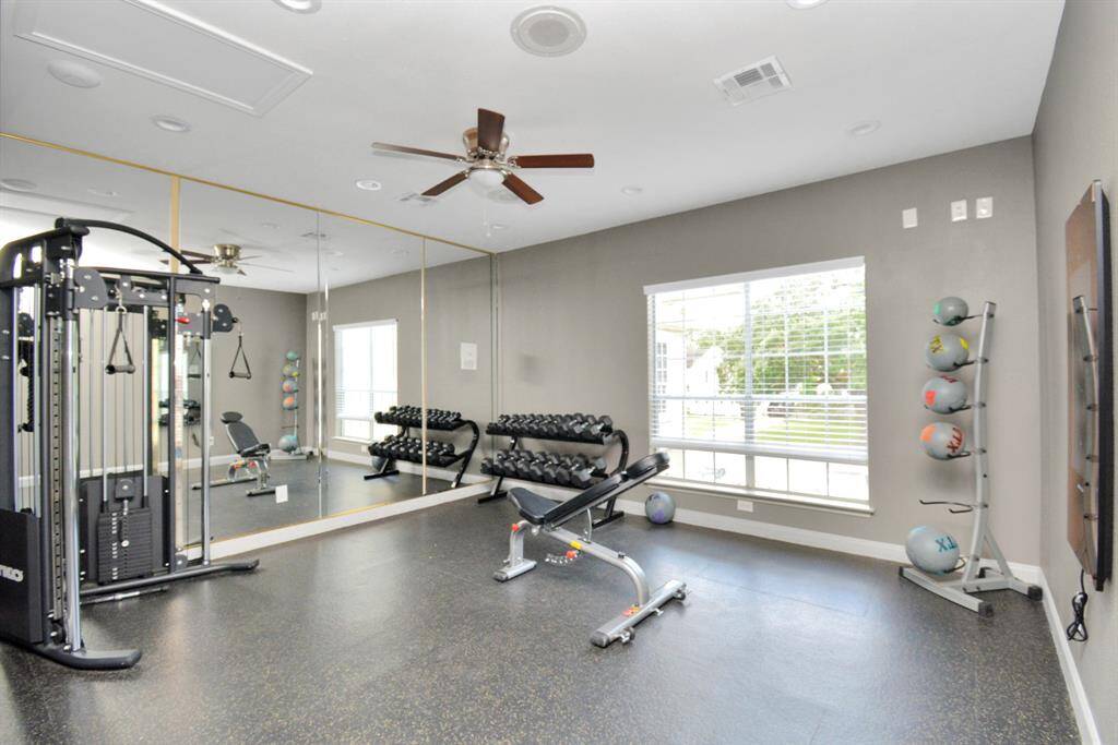 FITNESS CENTER
