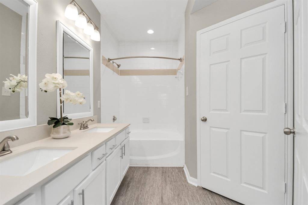 Photos displayed may be of similar apartments or floor plans featuring the same finishes.