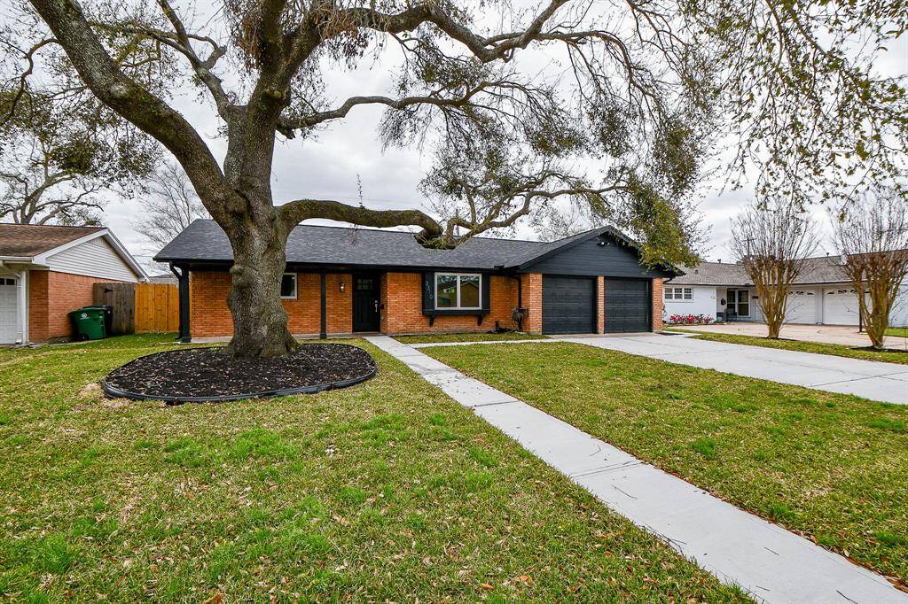 This traditional looking home is hiding a contemporary beauty.