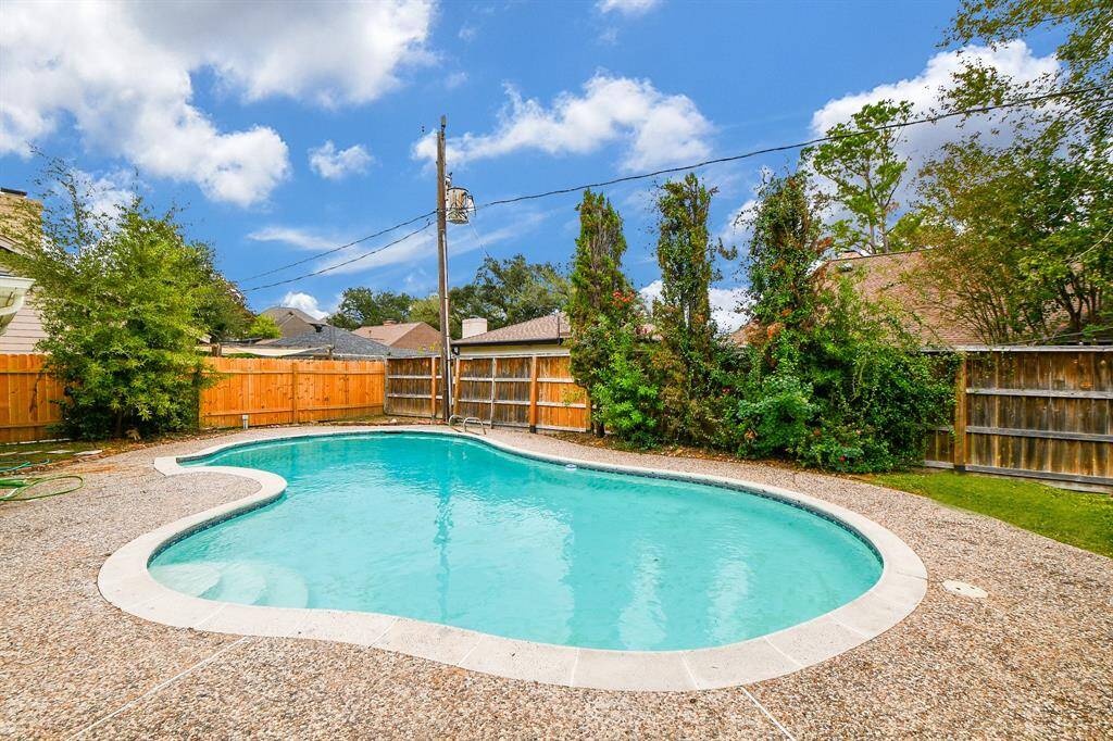 This pool will be enjoyed for many summers to come!