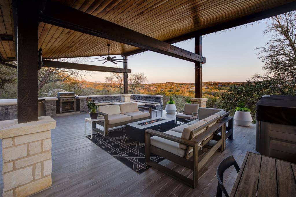 Expansive back patio with unobstructed VIEWS added in 2021.