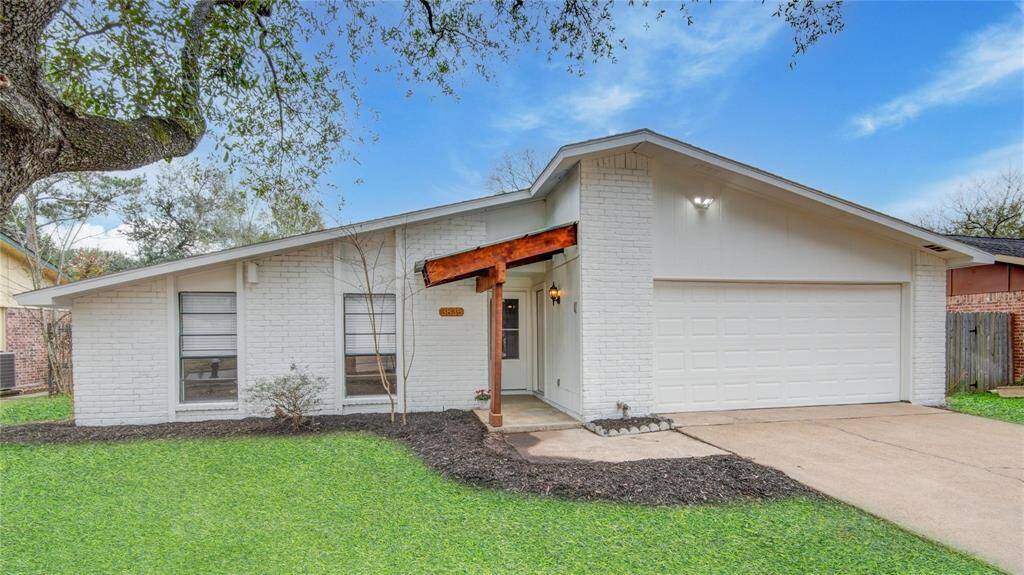 Welcome to 3835 Cypressdale Drive in the Cypresdale subdivision!