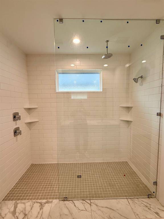 Super Shower!