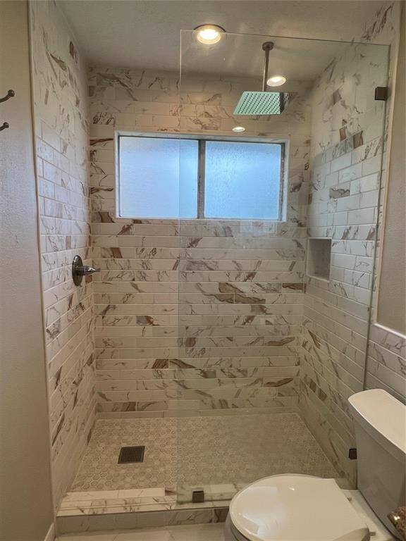 Primary shower