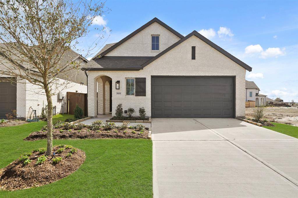 Welcome to the Windermere Floorplan at 5031 Bowen Prairie!