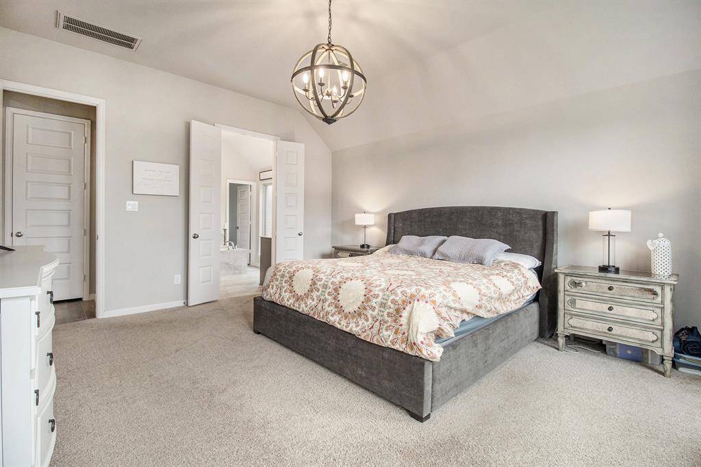 Primary spacious with ensuite
