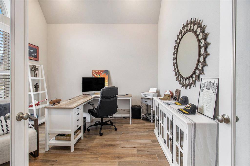 Double vanities in primary with wonderful walk-in closet