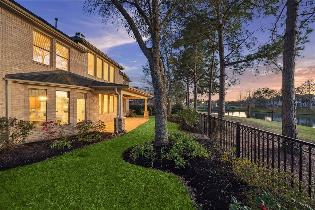 Experience living lakeside in the vibrant community of Lakes on Eldridge North.