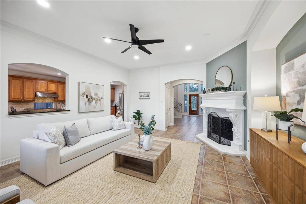 This room is ideal for enjoying movie nights, cozy family moments, or lively social events.